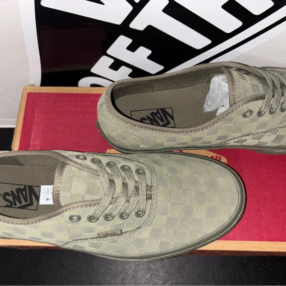 Vans Authentic sz 9.5 Men’s 11.0 Women’s - Picture 10 of 12